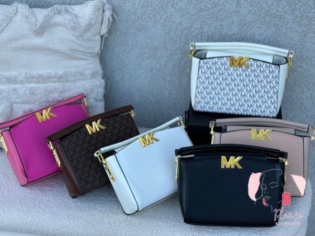 شنطة Michael Kors