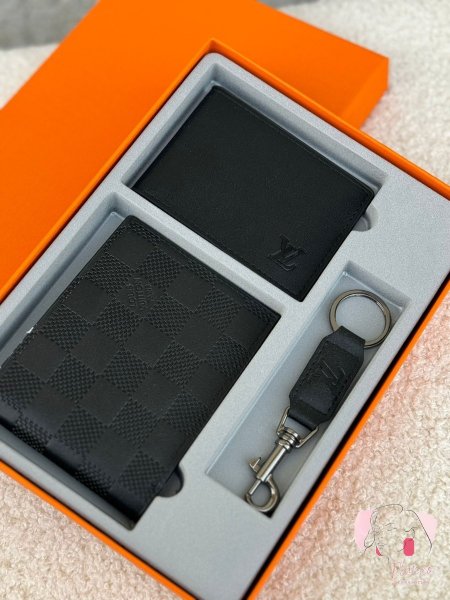 بكج Louis Vuitton رجالي