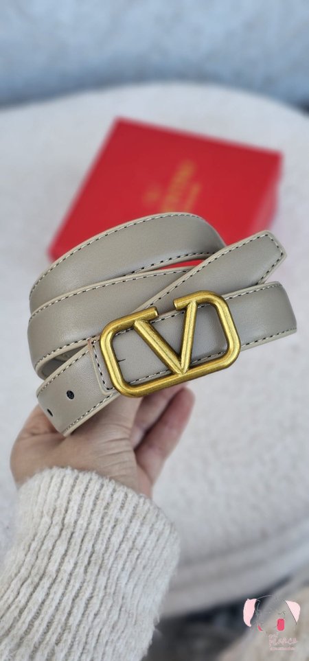 حزام Valentino