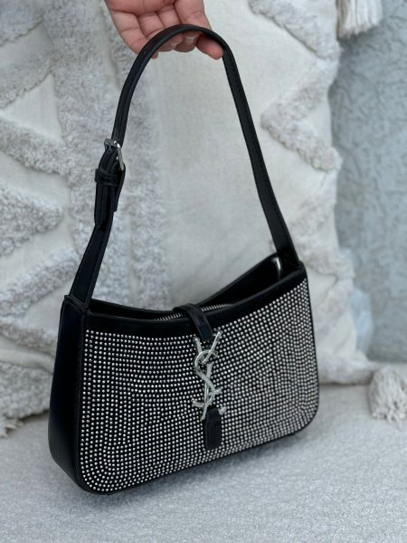 سالوران سترس