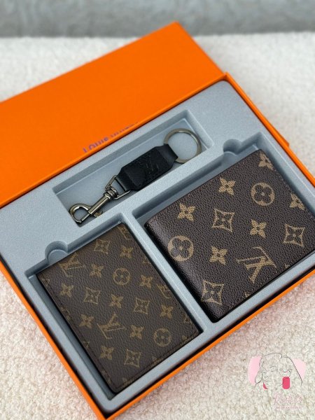 بكج Louis Vuitton رجالي