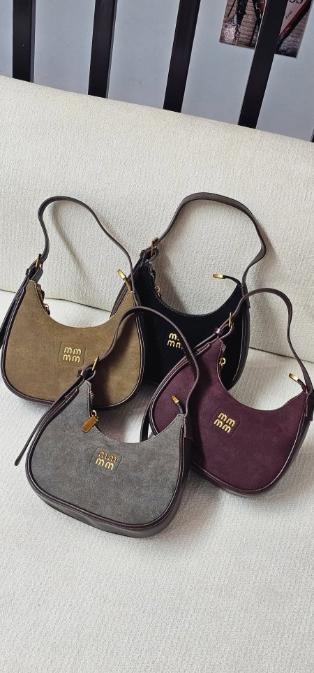 كوبي الميو ميو