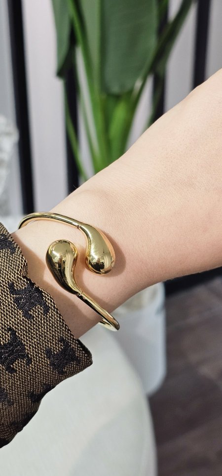 اسواره اللوزه