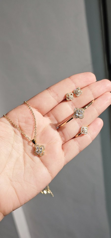 طقم اطفال ناعم