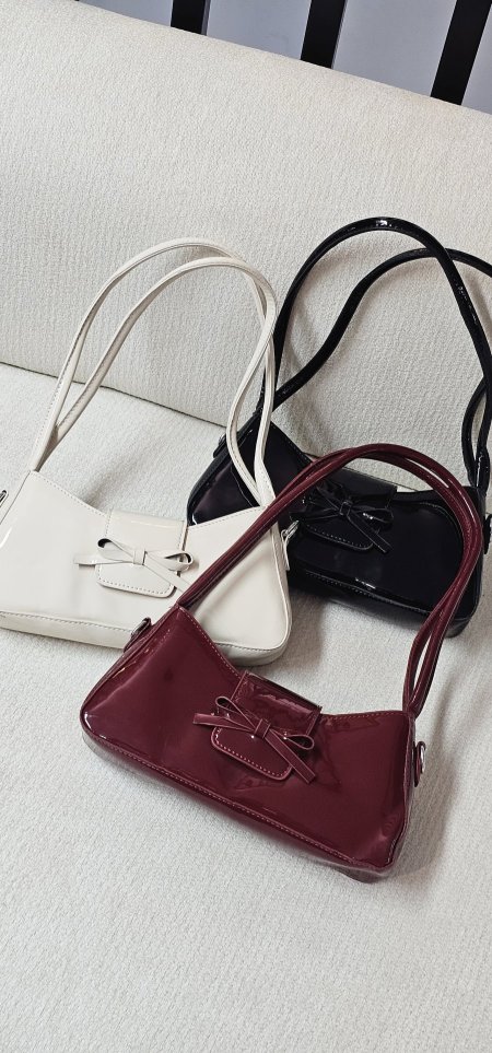 شنطه الفيونيكا