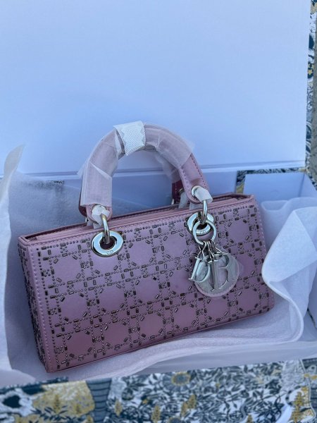 ليدي ديور دي جوي ثقل