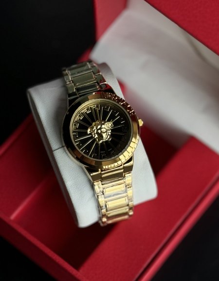 Vs gold & inside black